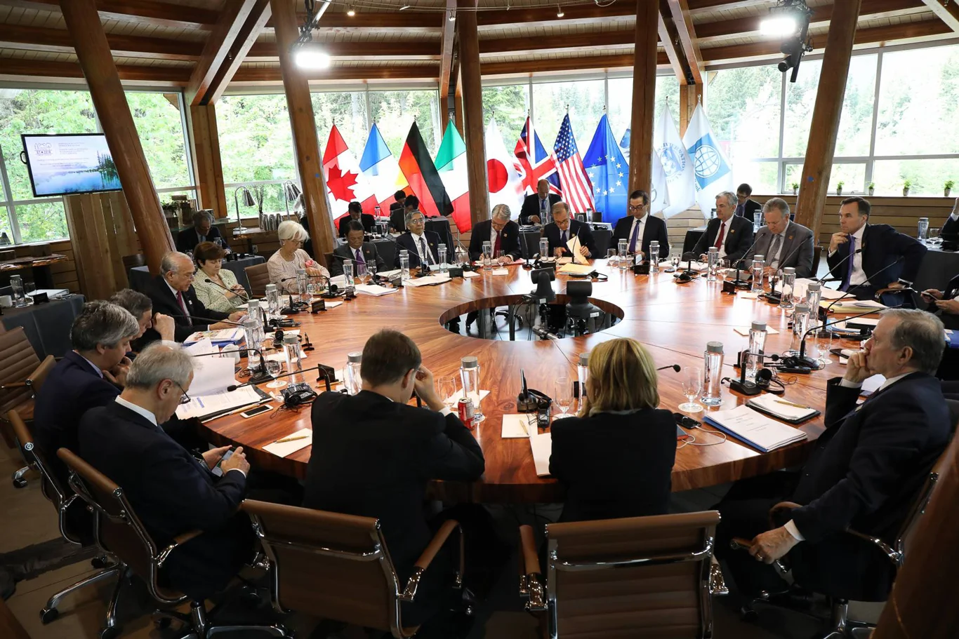International conference roundtable at SLCC with country flags