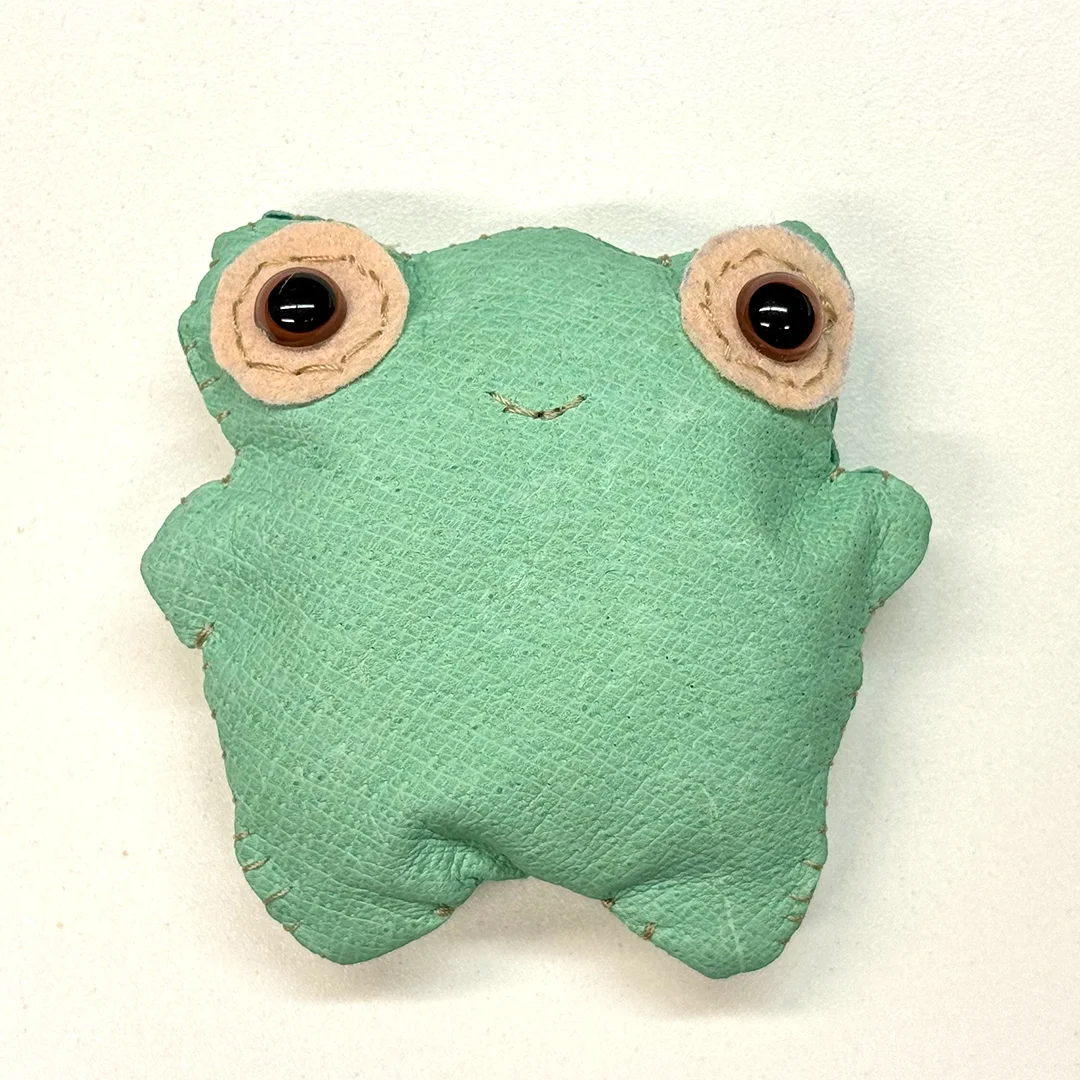 SLCC_FrogPlushie_1